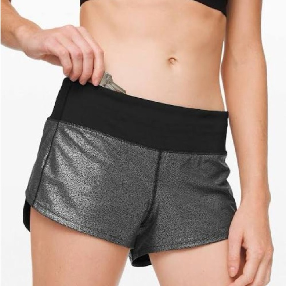 LULULEMON Speed Up 2.5" Shorts Luminosity Foil Metallic Print Black Silver, 8